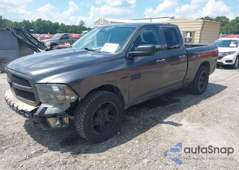 2018 Ram 1500 Express 4X2 6'4 Box z USA, uszkodzony, nr VIN 1C6RR6FT7JS244646